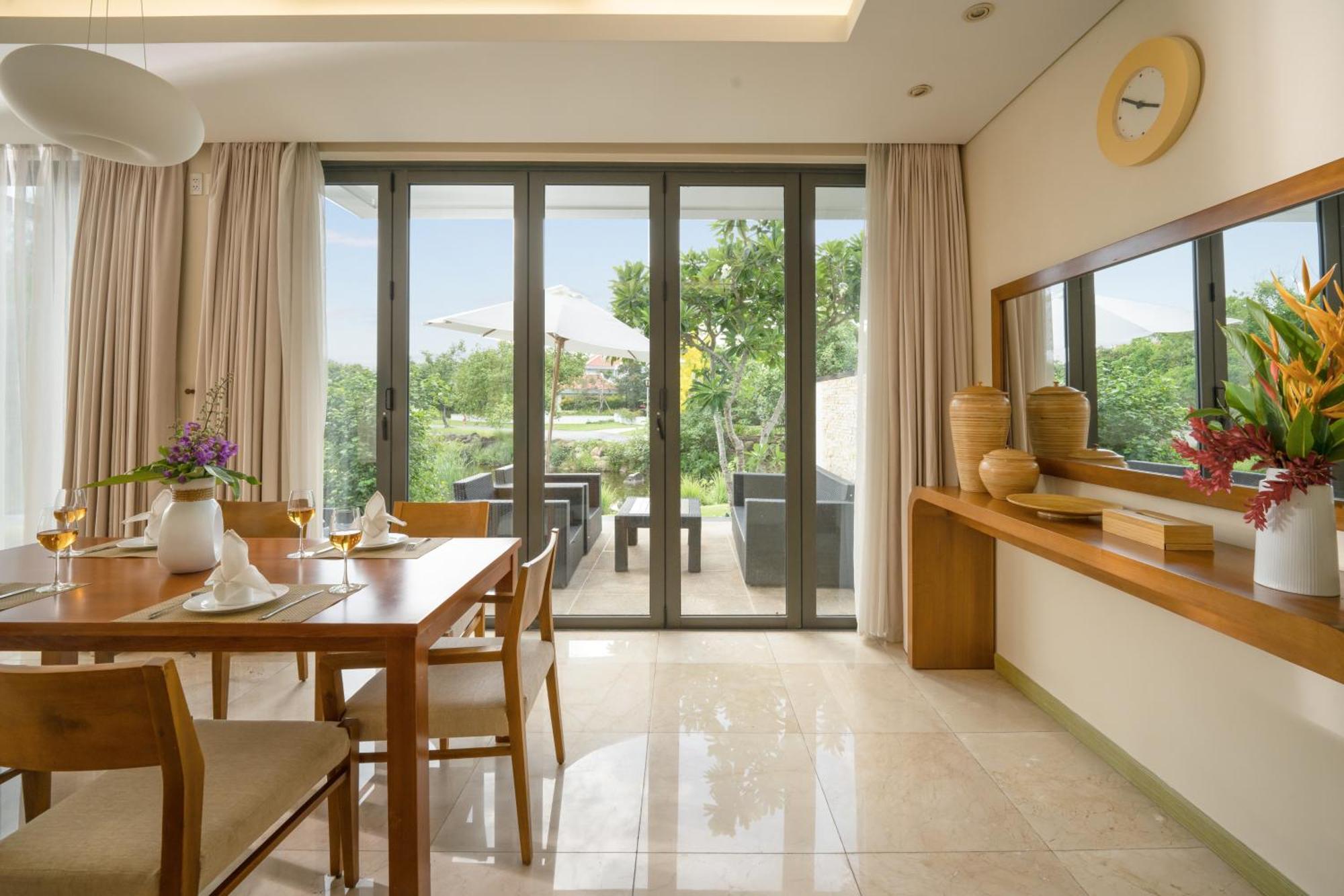Luxury Dana Beach Resort & Spa Đà Nẵng Chambre photo